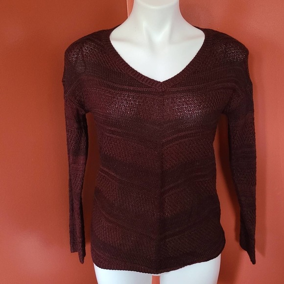 Pink Rose Burgandy V Neck Sweater Size Small - Picture 1 of 6